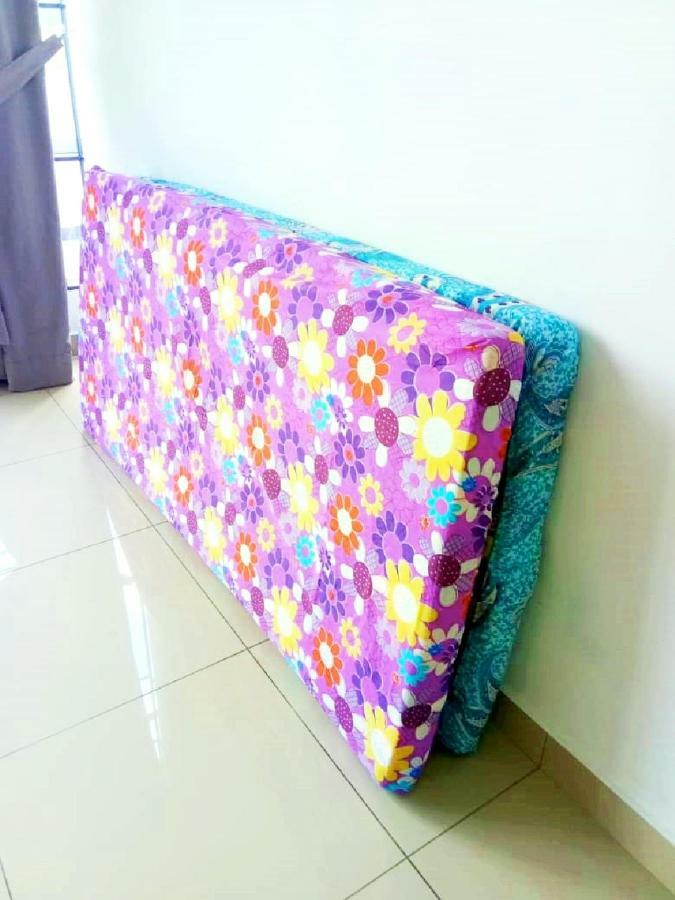 Desaru Cosy Homestay - Near Waterpark, Beach, Rapid -Wifi, Tvbox, Steamboat, Bbq Available Bagian luar foto